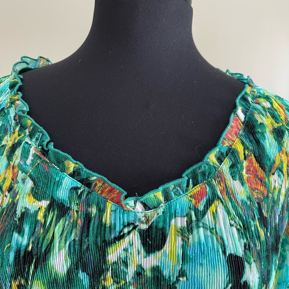 Blouse Georgeous colors show well in 1st pic - Picture 5 of 14